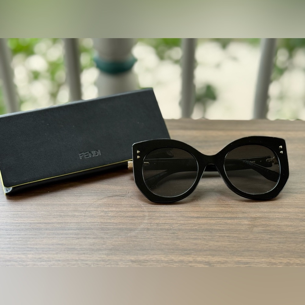 Fendi Black Oversized Sunglasses